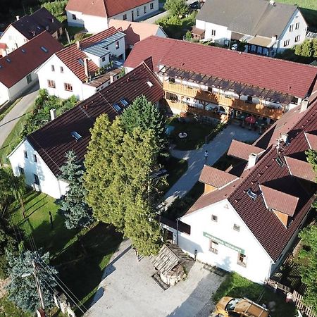 Soukromá rezidence Pohádková usedlost Lovětín Hotel Exterior foto